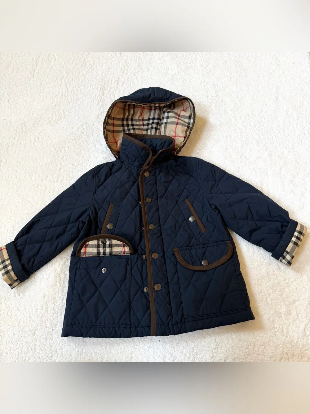 Burberry Quilted Children’s Coat with Detachable Hood in Ink Blue size 5 Boy